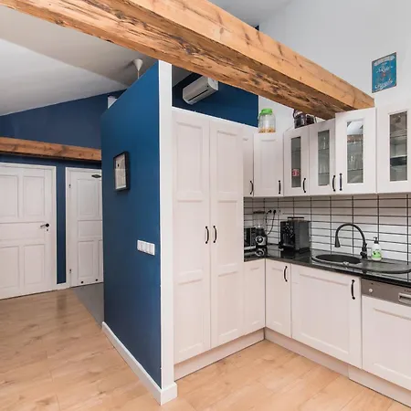 Przytulny Loft W Uroczej Okolicy Apartment