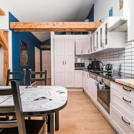 Przytulny Loft W Uroczej Okolicy Apartment