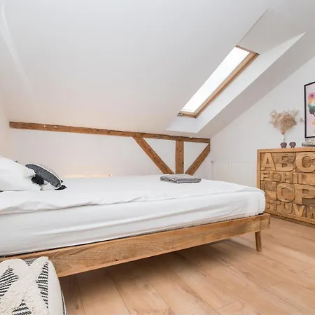 Przytulny Loft W Uroczej Okolicy Apartamento *